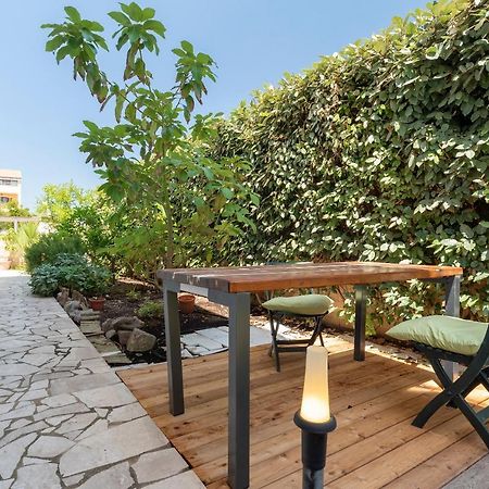 Charming Seafront Apartment With Garden And Patio 费尔蒂利亚 外观 照片
