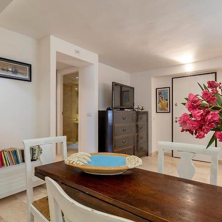 Charming Seafront Apartment With Garden And Patio 费尔蒂利亚 外观 照片
