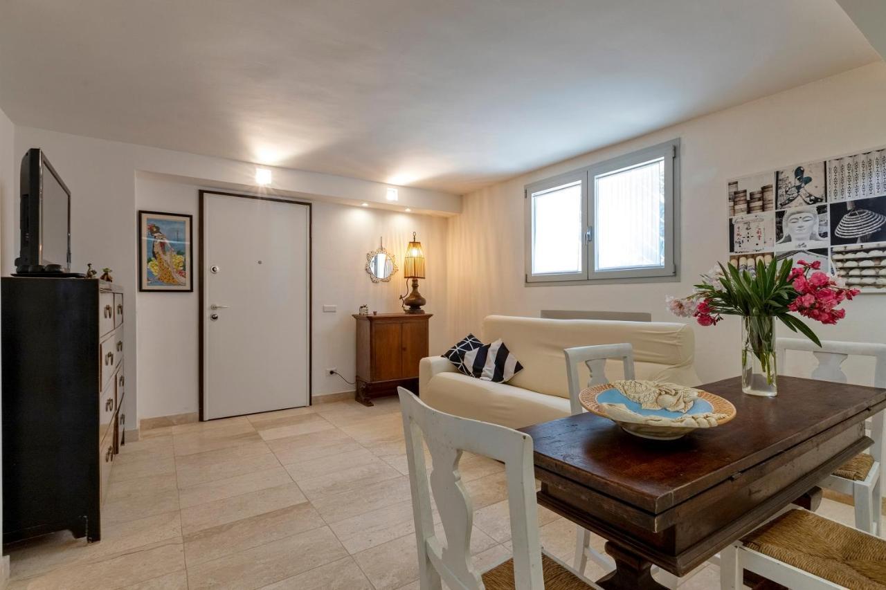 Charming Seafront Apartment With Garden And Patio 费尔蒂利亚 外观 照片